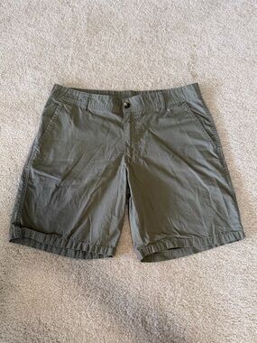 Columbia Men's Olive Utility Flat-Front Shorts Waist 32
